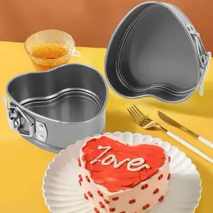 Heart shaped baking pan Bakeware