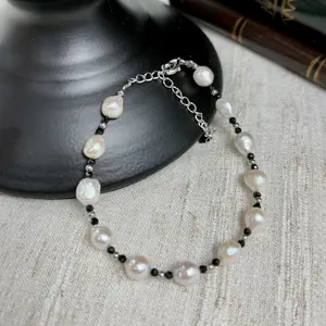 PEARLISM Handmade Freshwater pearl bracelet.Handmade jewelry gift for women.Classic Elegant bracelet. Bracelet jewelry.(5-6mm)-JFDB033