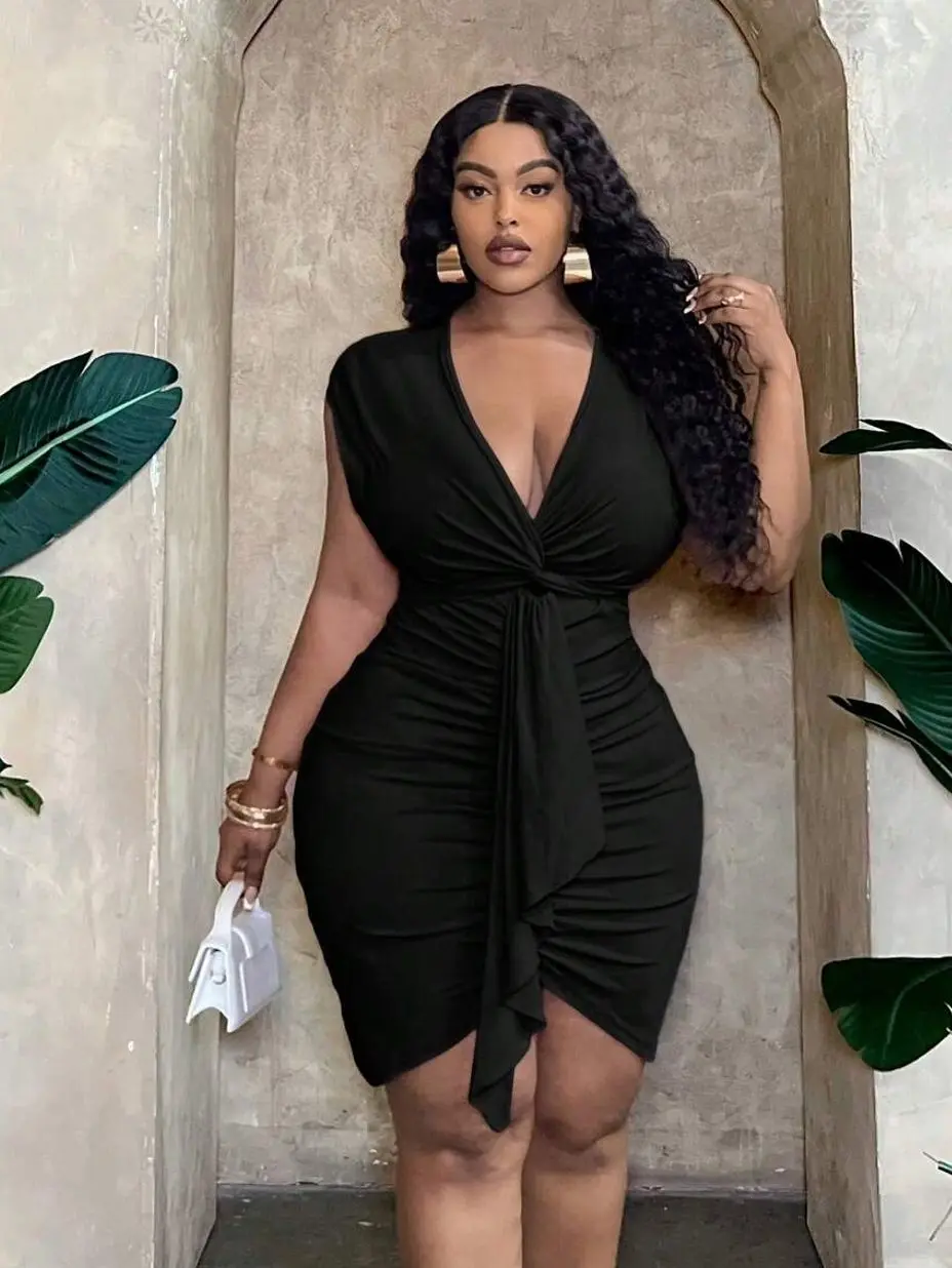 Plus Size Elegant Mini Dress, Solid Pink Twist Front Pleated Waist Party Clubwear