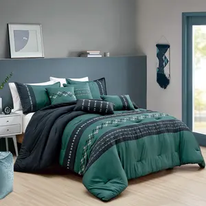 7-Piece Green Geometric Comforter Set with Cushions – Queen/King