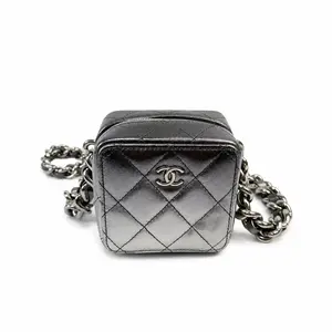 Pre-owned CHANEL X Mini Bags Gradient Metallic Lambskin Quilted Coco Punk Cube