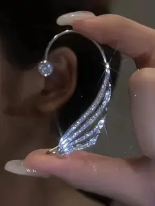 Trendy Hip Hop Style Luxurious Diamond Studded Angel Wings Ear Cuffs, Non-Pierced Fashion Earrings for Unique Style, Perfect for Parties & Daily Wear