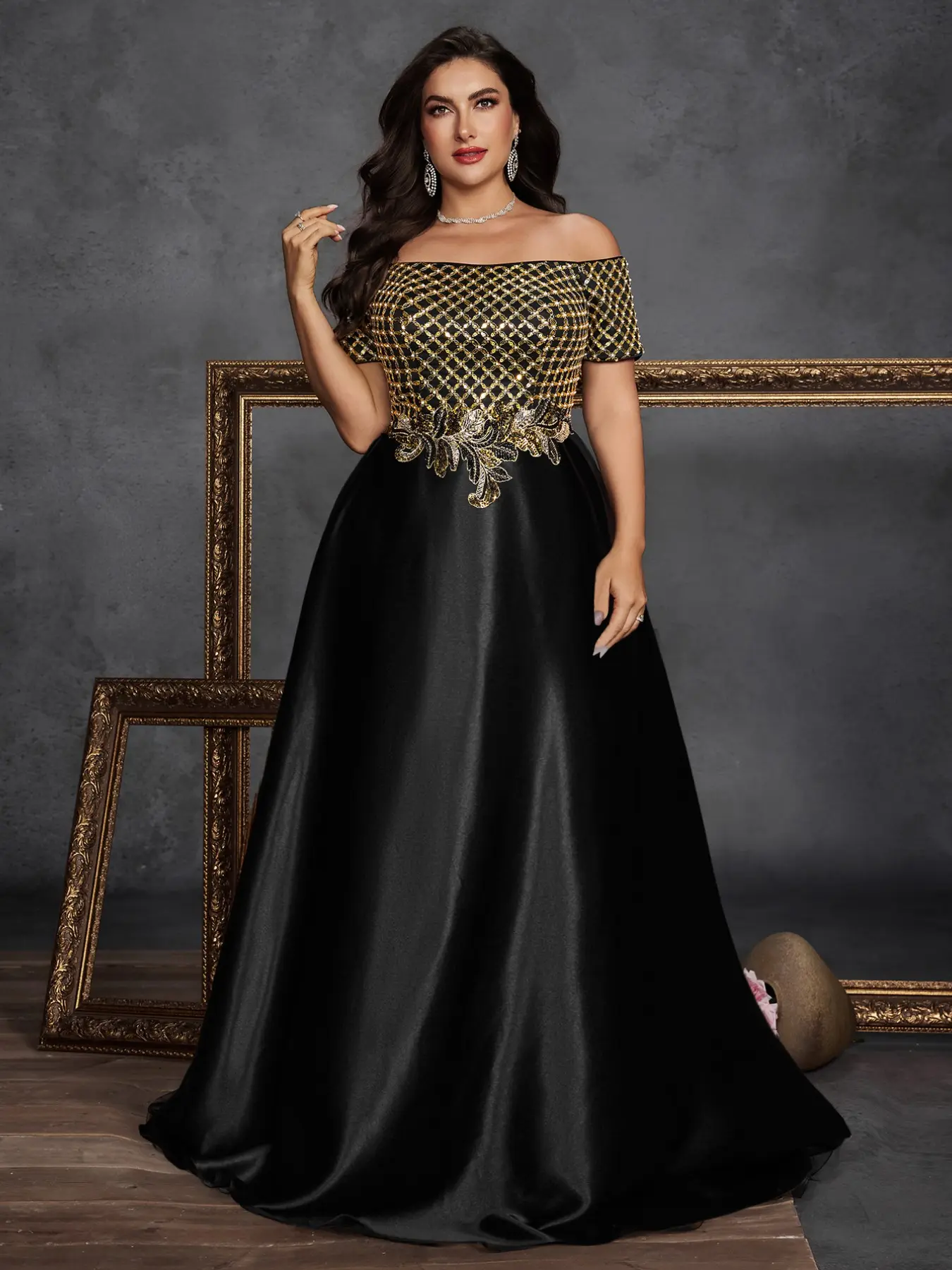 Elegant Plus Size Women's Sequined Embroidered Floral V-Neck Short Sleeve Black Dress, Sparkly Sequin Dress, Handmade Flower Formal Wear Evening Sequin Details Party Gown, Embellished Glam Gown, Aesthetic, Embroidery, Elegance