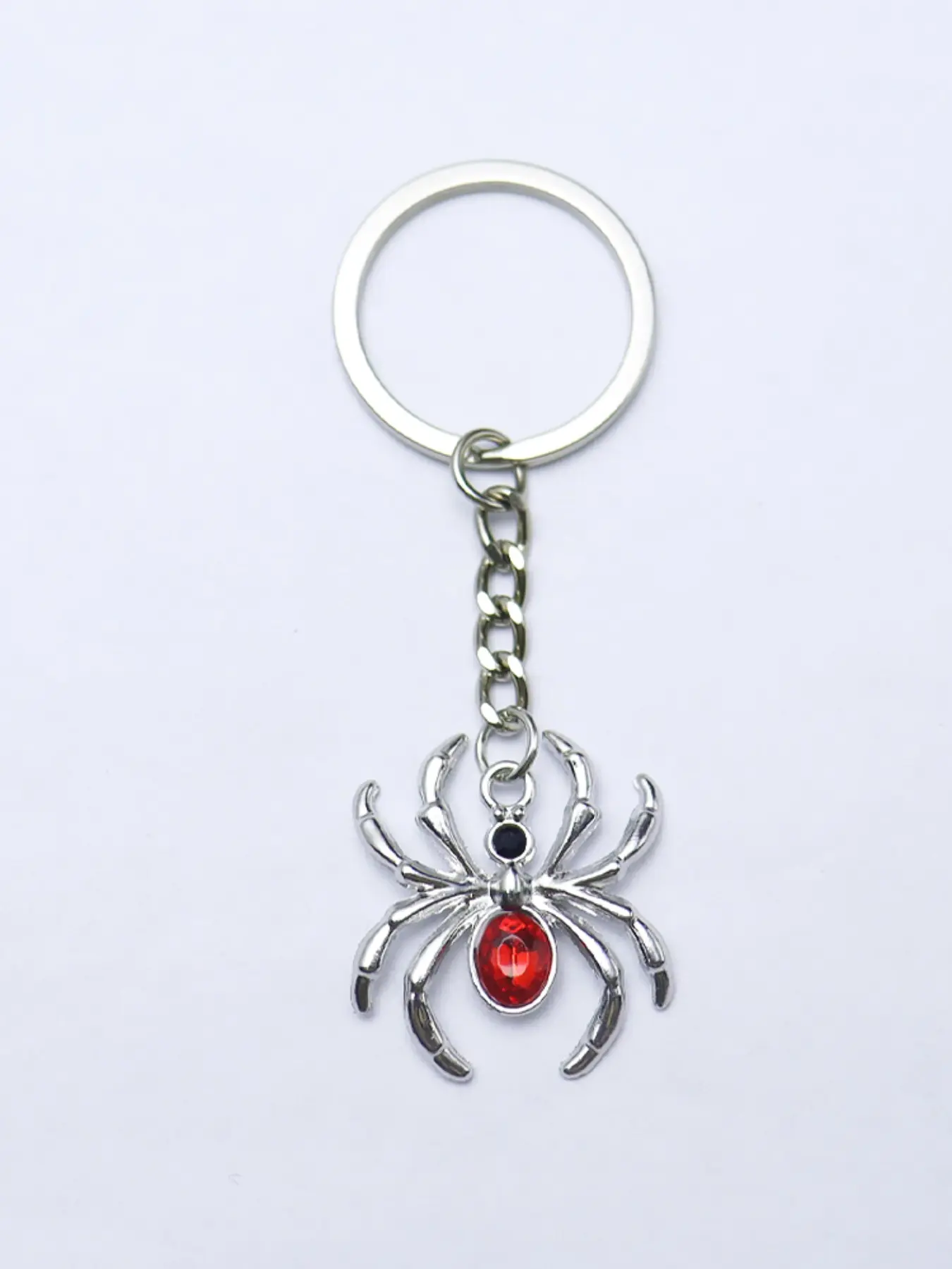 1 Piece Dark Spider Keychain Gothic Pendant Keychain Animals Key Ring for Women Men Girls Handmade Accessories Gifts Keychain Jewelry