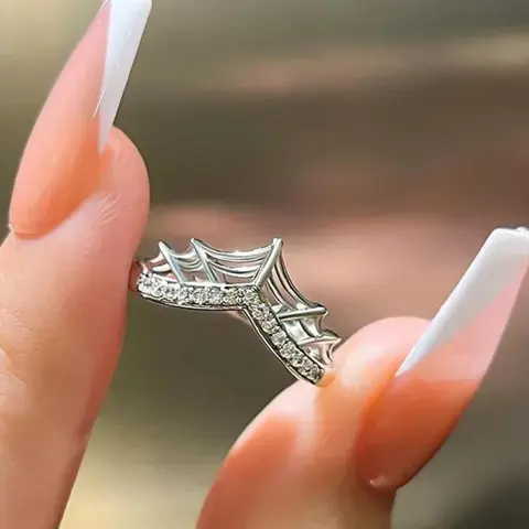 Spider Web Design Rhinestone Decorated Ring, Fashion Rings, Fashion Accessories for Women & Men, Fashion Jewelry for Party, Daily Clothing Decor, Trendy All-match & Exquisite Jewelry for Birthday Gift, Witchy Jewelry, Fashionable Jewelry