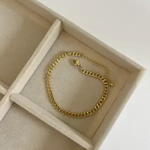 Gold Chain Bracelet for Women - Elegant and Stylish Accessory - Perfect for Everyday Wear