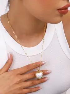 Ladies Necklace Threaded Heart Shaped Beaded Pendant Stainless Steel 18k Gold Plated Waterproof Anti Allergy Modern Minimalist Sweet And Charming Afternoon Tea Jewelry