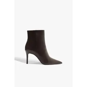 MIKKI BOOTIE