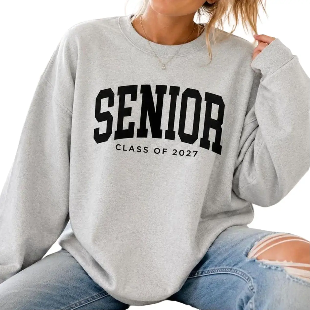 Senior Class of 2027 Sweatshirt, Minimalist Senior 2027 Crewneck, Retro Varsity Graduation Sweatshirt, Trendy Class of 2027 School Spirit Pullover, Cute Senior Year Sweatshirt