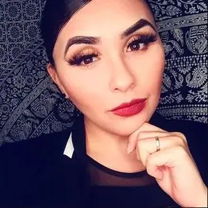 Busty Lash Bar La Cabrona Lashes Eyelashes