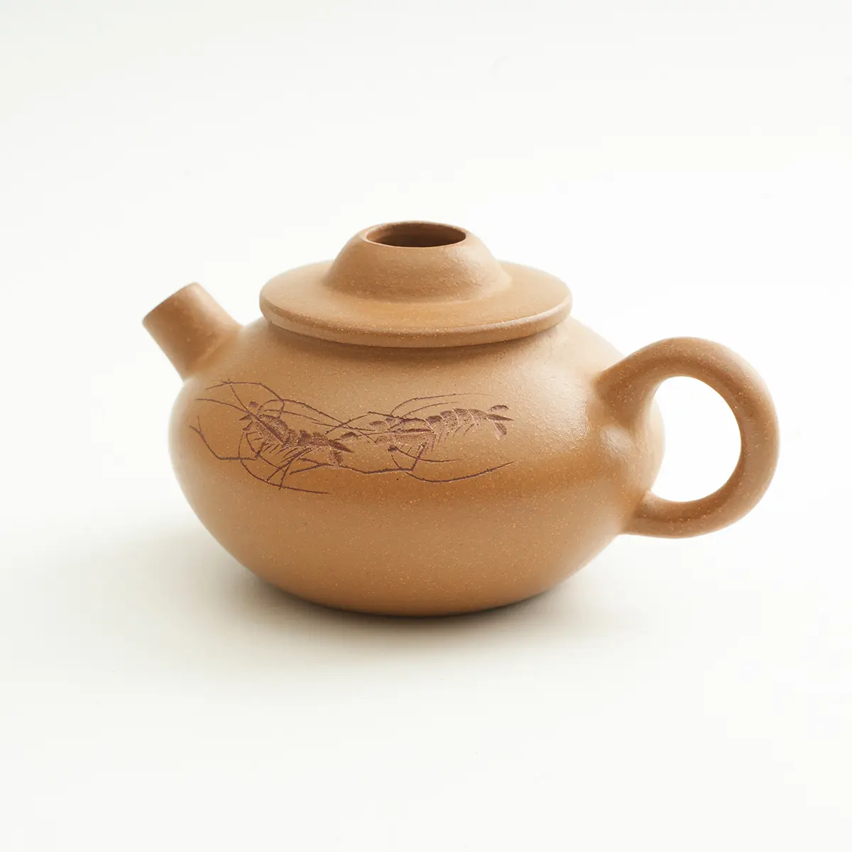 Handmade Yixing Zisha Ceramic Teapot, 135cc Golden Duan Clay with Fisherman Shape & Golden Fish Motif, Heat-Resistant Chinese Kungfu Tea Pot