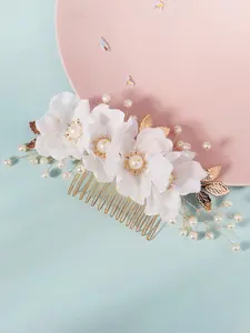 Sweet Realistic Flower Hair Comb, Fairy Forest Style Bride Maid Headpiece, Wedding Party Vacation Photo Hair Accessory