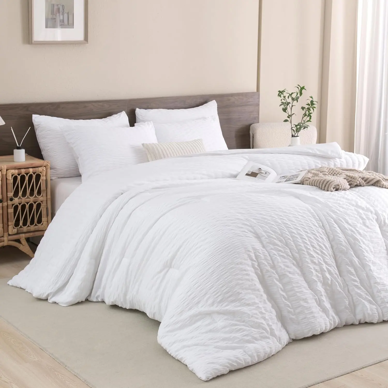 White Comforter Queen Size, 3 Comforter Sets (1 Seersucker Textured Comforter  2 Pillowcases), Lightweight Microfiber Down Alternative (90x90 inches)