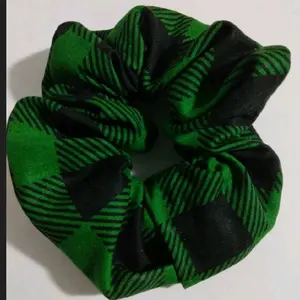 Green plaid scrunchie