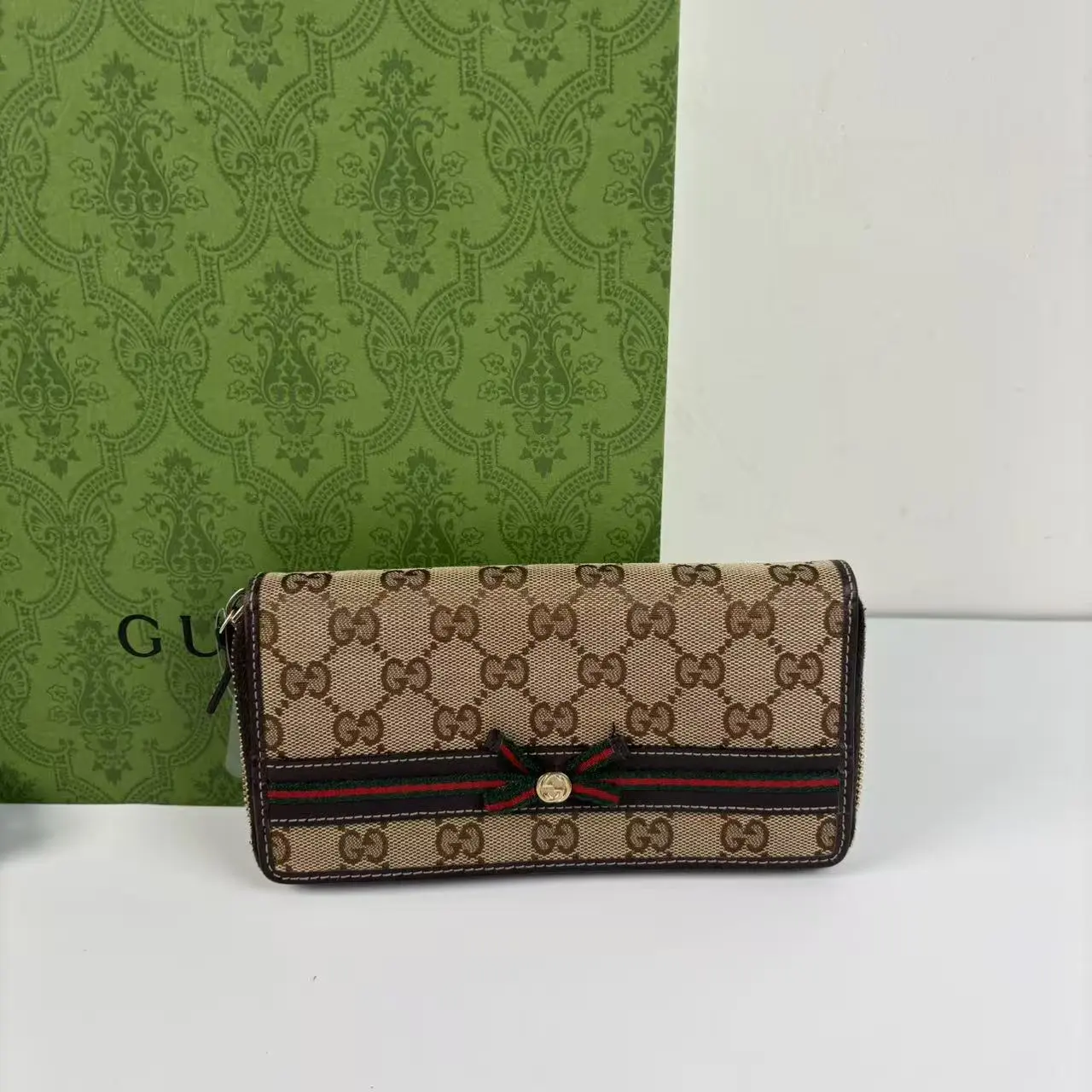 Pre-owned GUCCI GG Canvas Long Zip Wallet (Webby Bow)