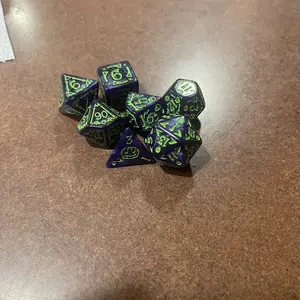 Mystery Dice Set Bag, Various Styles Polyhedral Dice, Random D&D Dice Patterns & Dice Bag, Perfect Gift , Great for Dungeons and Dragons, RPG, MTG,Role Playing Table Gamers