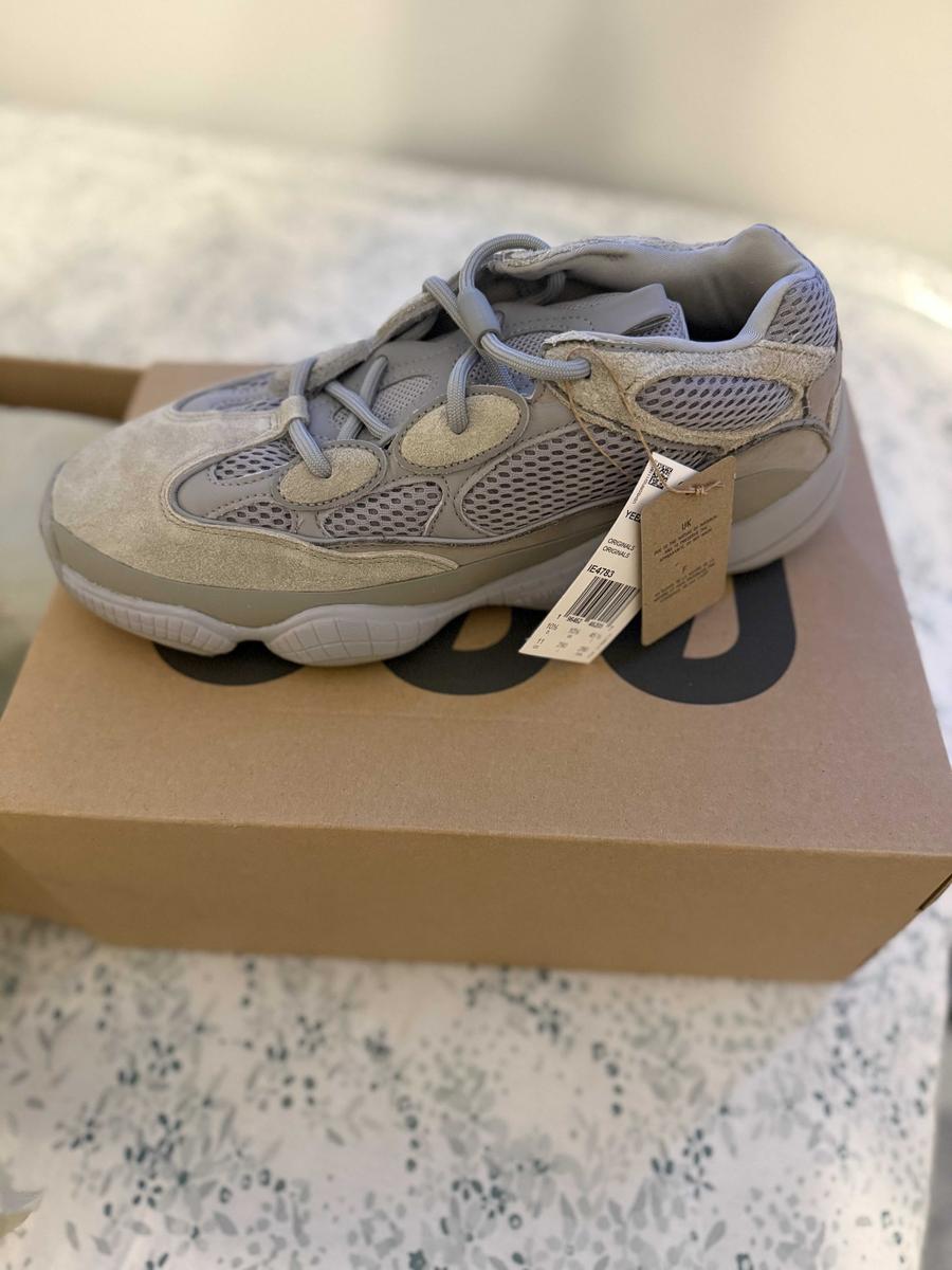 Item: 11, Medium, Grey