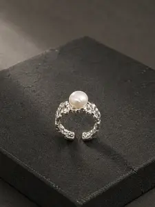 Aura Pearl Crown Ring