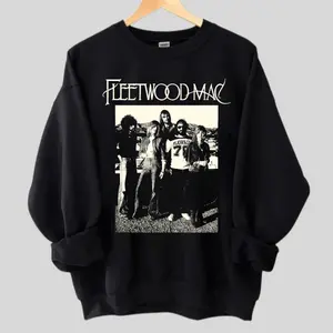 Fleetwood Mac Vintage Music T-Shirt, bootleg concert tee, 70s–90s retro style, unisex shirt for true rock fans.