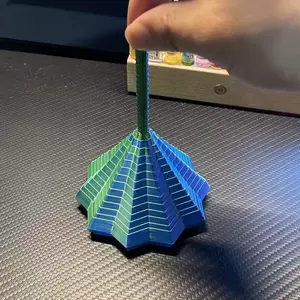 Expandable Sensory Stress Relief Fidget Star with Handle, Hypnotic Visuals, Relaxing Toy, Satisfying Visual Experience, Anxiety Relief Tool