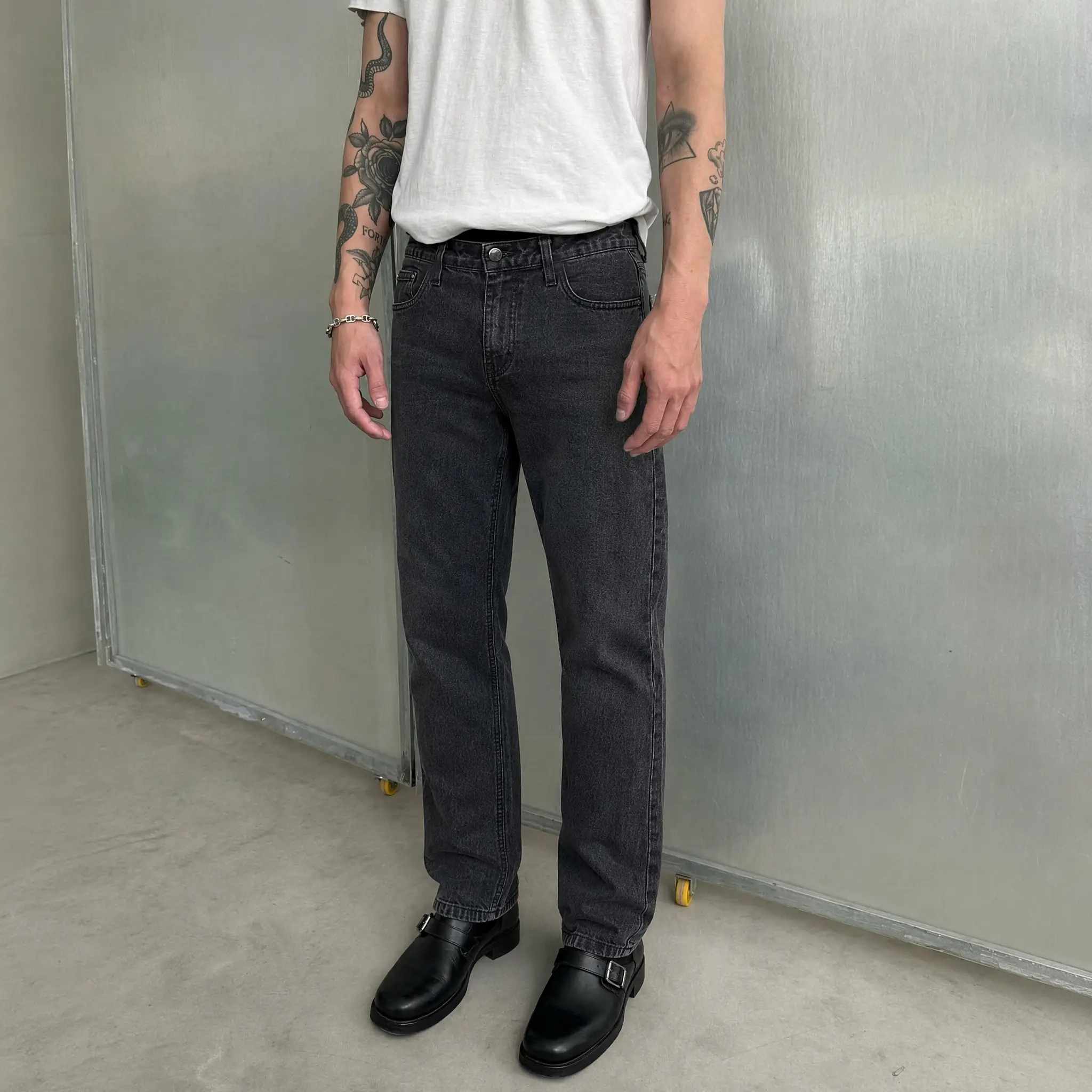 Men's Cotton-Poly Stretch-Denim Washed Black Slim-Fit Full-Length Jeans - Classic Washed Look Casual Comfort Flex Motion Everyday Bottoms, Year-Round, Sweater, Tee