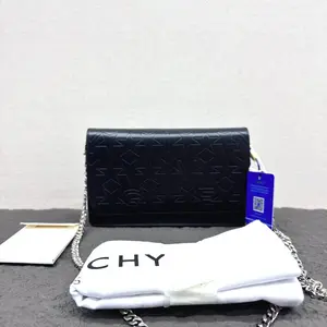 Pre-owned Givenchy Leather Shoulder Bags 7.8'' R2879 Shoulder Bag C14533470241 0323 T3 Mia