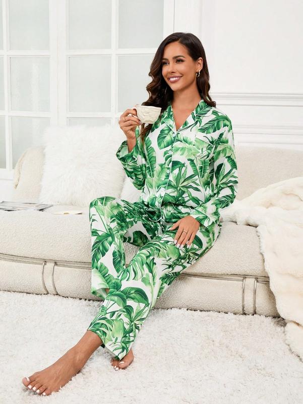 Tropical Green Leaf Silk Satin Pajama Set – Women’s 2 Piece Long Sleeve Button Down Sleepwear