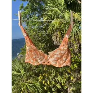 VINTAGE ITALIAN DESIGNER ORANGE LACE BRALETTE - (32D/34C/30DD)
