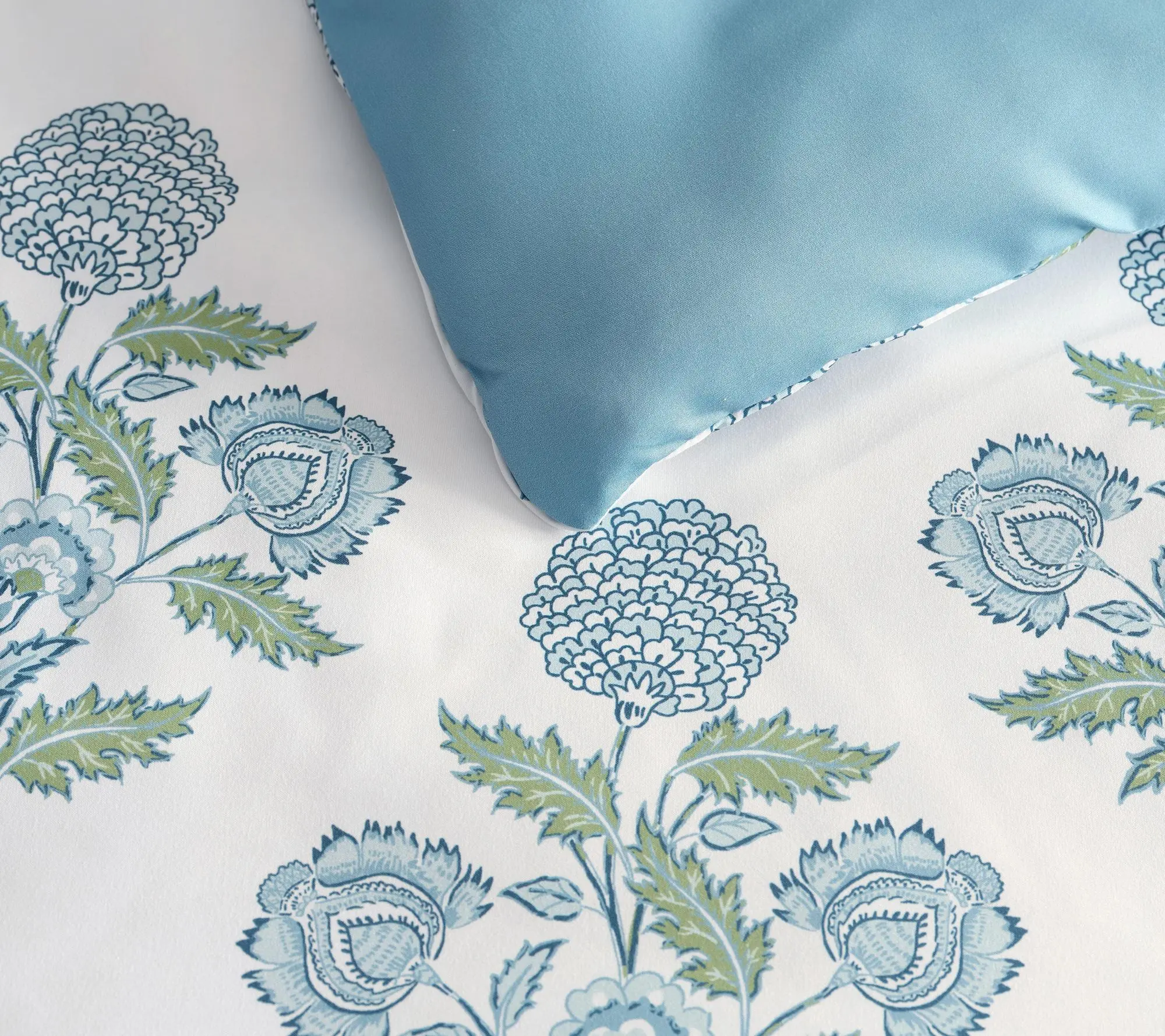 Martha Everyday Boho Floral Reversible Blue Queen Bedding Set