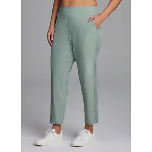 Plus Everyday Ribbed Ankle Pant