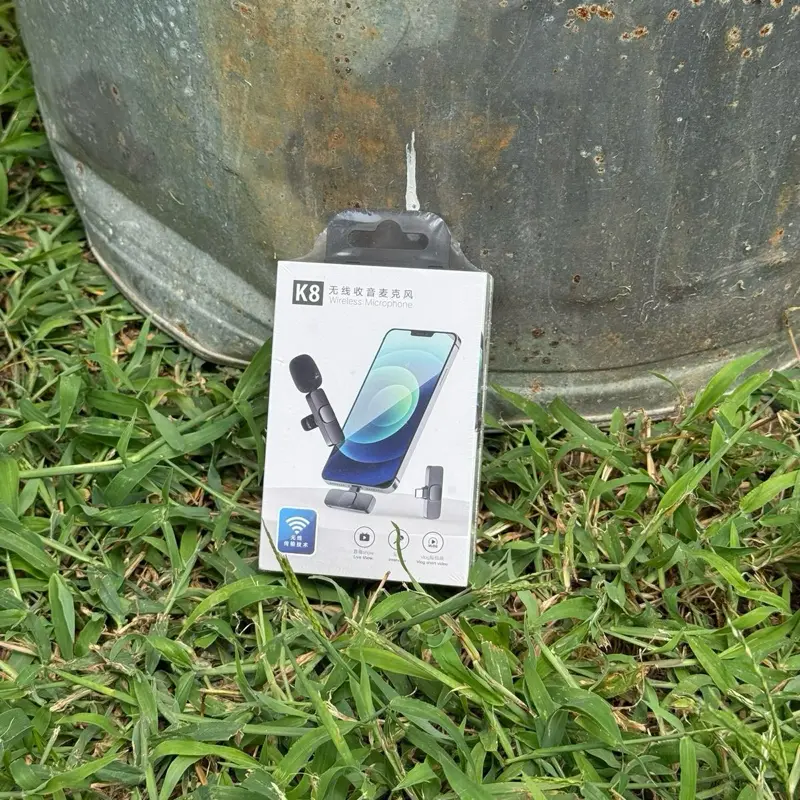 Portable ClipOn Wireless Microphone with Noise Reduction Receiver for iPhone and Other Mobile Devices