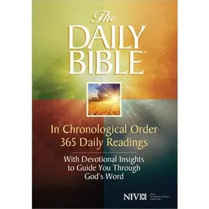 USED-Daily Bible-NIV: In Chronological Order 365 Daily Readings with Devotional Insights to Guide You Through God's Word by Smith, F. Lagard (Paperback)