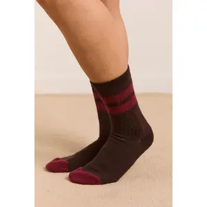 Sporty Calf Length Socks in Choc & Burg Stripe