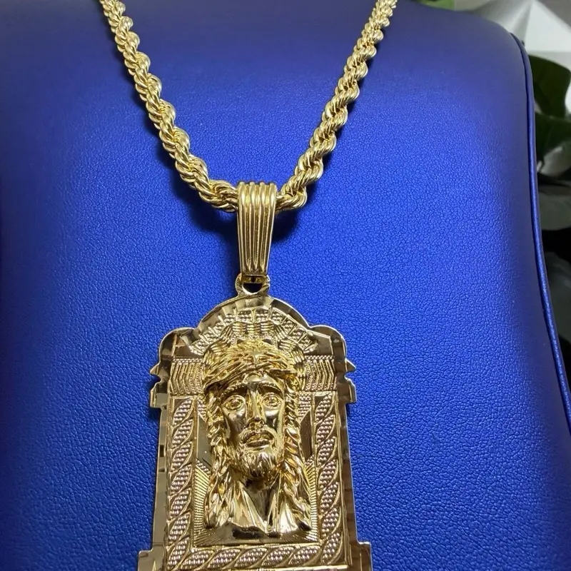 Necklace with Chain and Pendant set