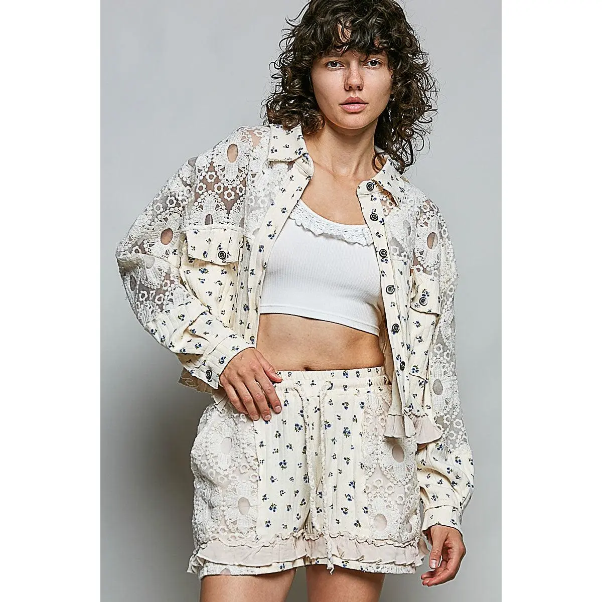 Doris Embroidered And Lace Jacket in Cream Floral