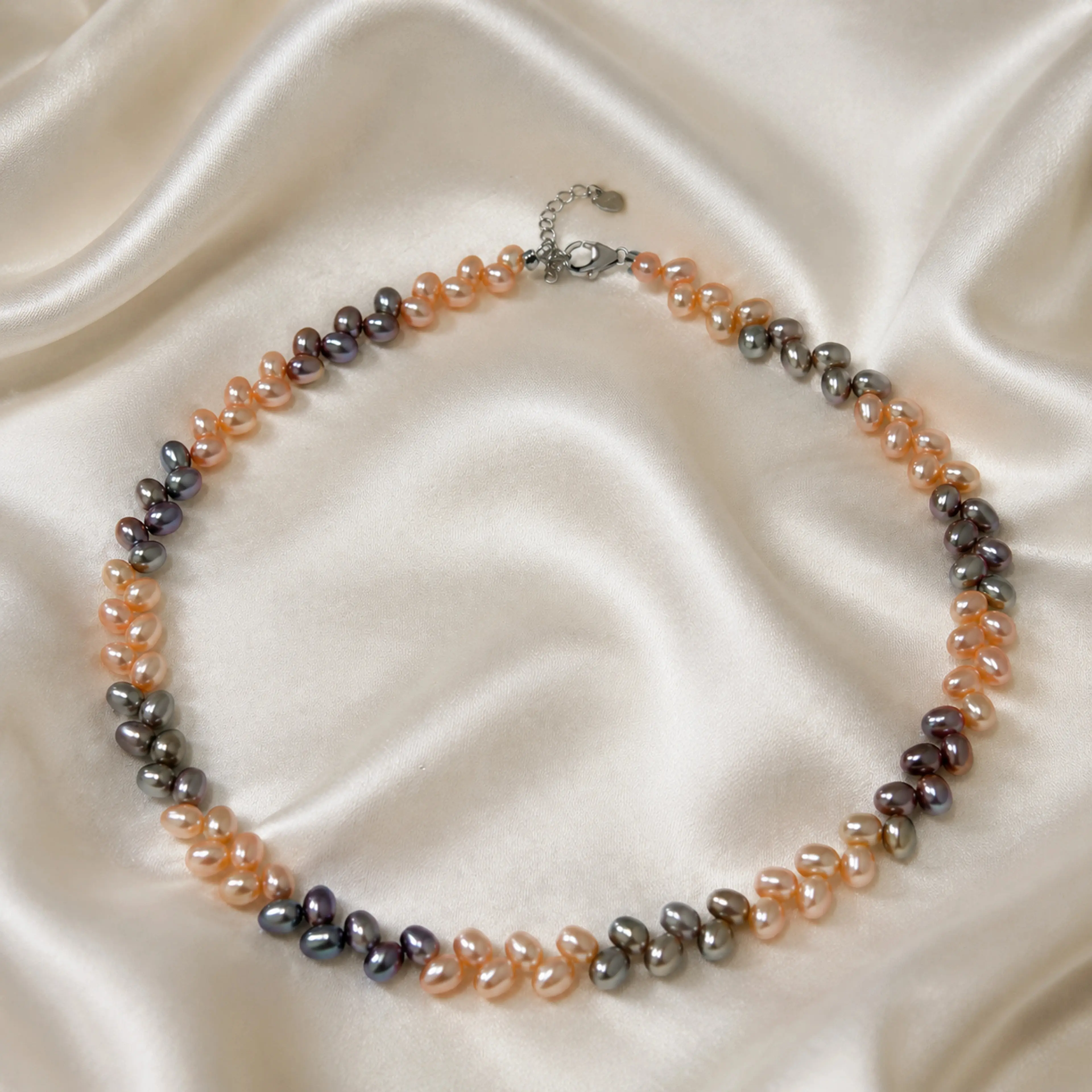 Natural Freshwater Pearl Necklace Shiny Seedless Rice Wheat Design Unique Pearl Jewelry with Demon Purple&Dragon Ball Mixture Color