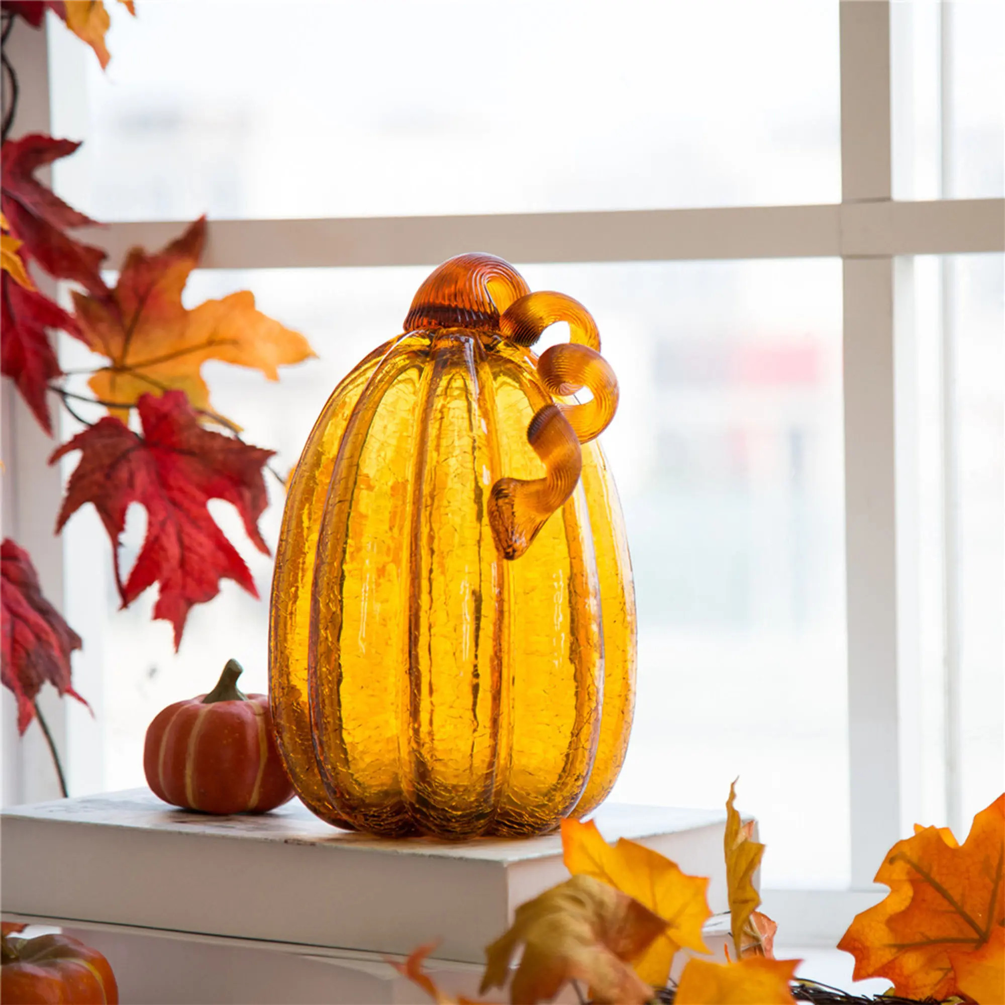 Glitzhome Amber Crackle Tall Glass Pumpkin, 5.95in D x 8.95in H, Halloween Decor, Festive Ornaments for Room Decor