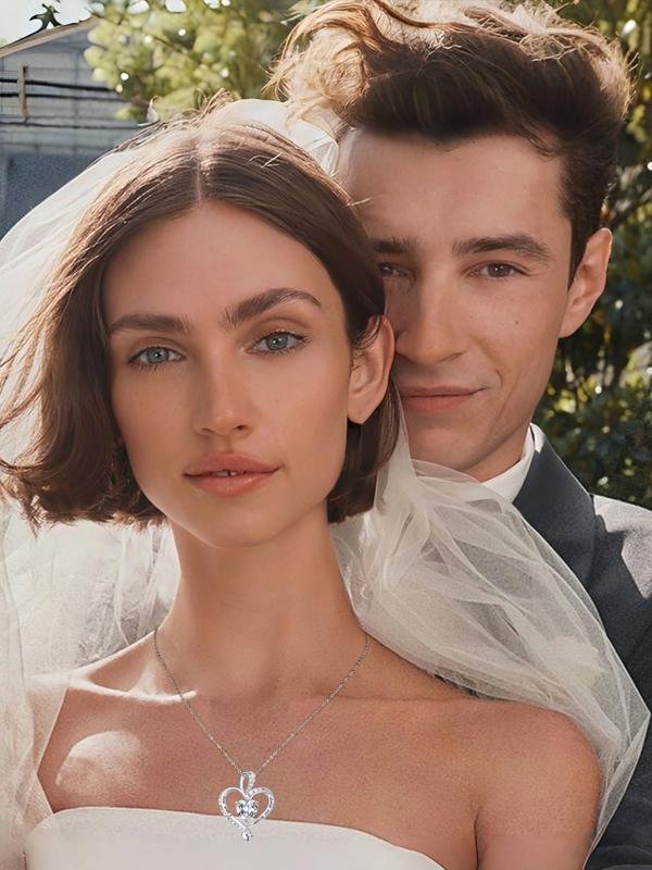 Bear Design Heart Shaped Pendant Necklace with Rose Gift Box, Fashion Jewelry for Party, Daily Clothing Decor, Trendy All-match & Exquisite Jewelry for Birthday Gift, Love Heart Necklace