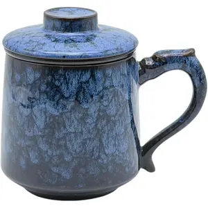 ceramic tea cups, mugs, with filters and lids, orchids, lotus, rivers, mountains, pine trees on tea cups are used to make tea, coffee and other beverages. (Color-changing blue)