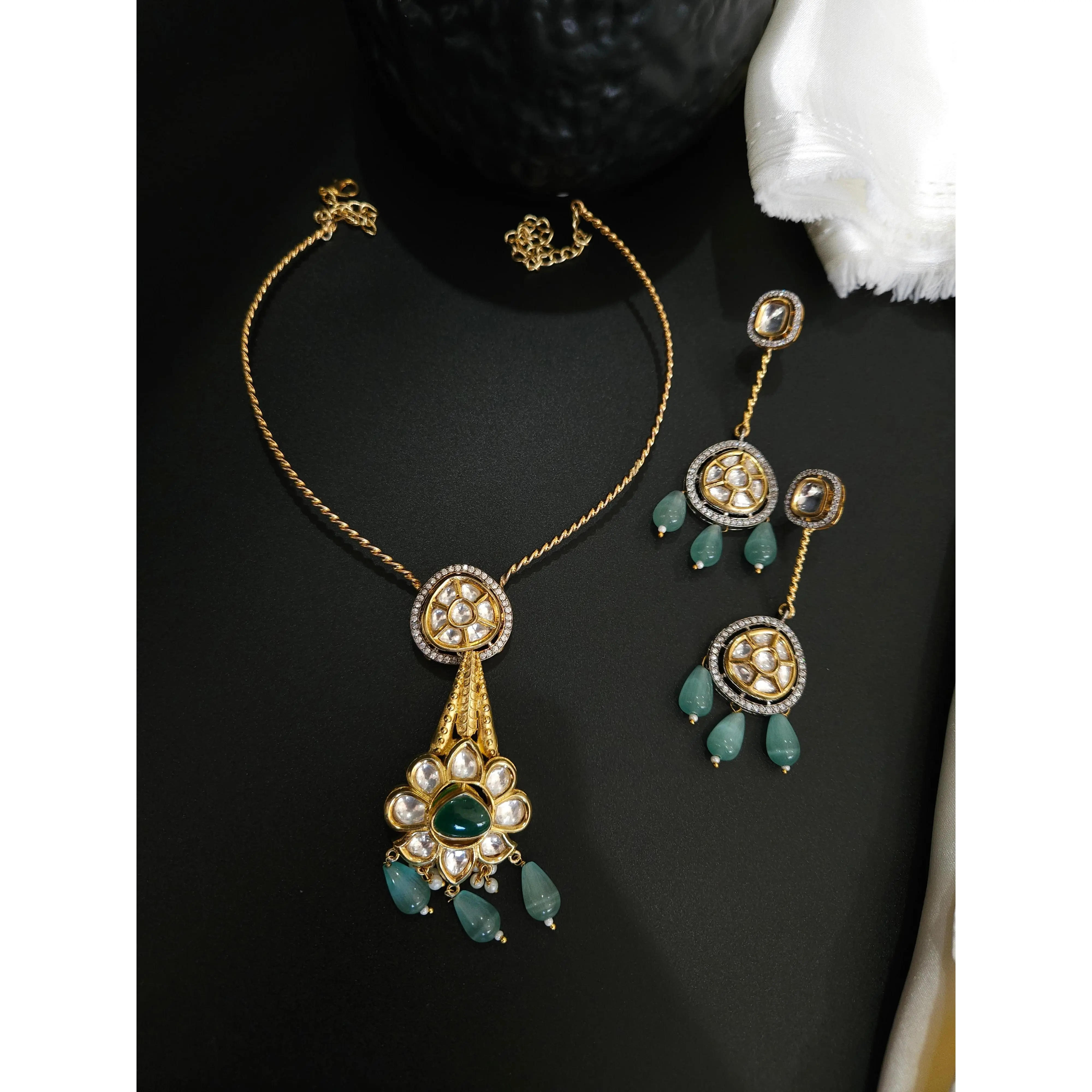 Ridhi polki kundan necklace set
