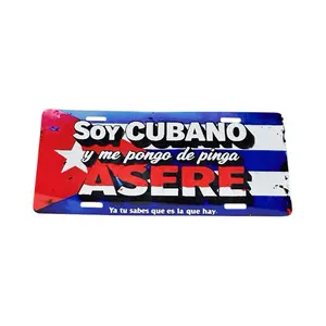 Chapa cubana personalizada con bandera cubana y dicho callejero