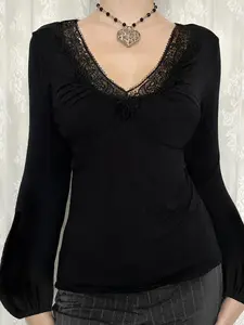 Elegant V-Neck Lace Patchwork Slim Fit Long Sleeve Top, Fall & Winter Street Style, Women's Fitted Lantern Sleeves Tee