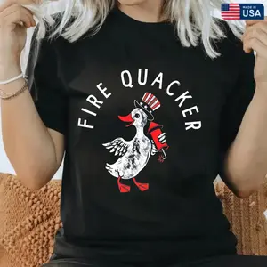 Mens Fire Quacker T Shirt Funny Sarcastic Fourth Of July Party Duck Fireworks Joke Graphic Tee for Guys Mens Funny T Shirts Cool Vintage Fashion T-Shirt Gift Classic Menswear Patriotic Apparel for Men Funny Royal，100% Cotton Unisex T-Shirt S-5XL