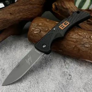 New Lightweight Pocket Folding Knife 7Cr13Mov Blade Rubber Handle Camping Outdoor Knife Survival EDC Multi-Use Tool Tactical Knives