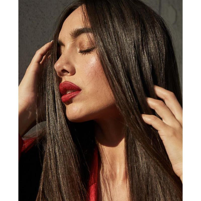 IGK GOOD BEHAVIOR Spirulina Protein Smoothing Spray | Keratin Like Treatment + Frizz Control + Heat Protectant | Vegan + Cruelty Free | 186ml | 5.6 oz