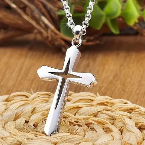 Hollow out Cross Pendant Necklace for Men & Women, Cross Motifs Necklaces, Stainless Steel Jewelry for Party, Daily Clothing Decor, Modern Versatile Accessories, Trendy All-match & Exquisite Jewelry for Birthday Gift, Cross Necklaces