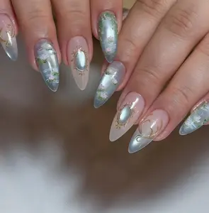 jasonj.nail Green Aura Lotus Press-On Nails, Soft Gradient with Floral Detail and Gold Accent, Glossy Finish, Calm Nature Aesthetic, Elegant Nail Art, Custom Handmade Set