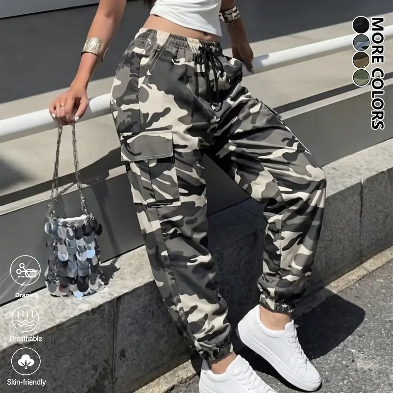 Women’s fashion casual trendy lightweight breathable cuffed cargo pants, American street retro camouflage cargo pants, large patch pocket design, elastic waistband drawstring, full-length pants suitable for outdoor travel.
