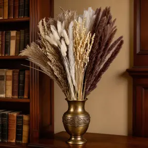 For Minimalists: Sleek Dried Pampas Grass Arrangement