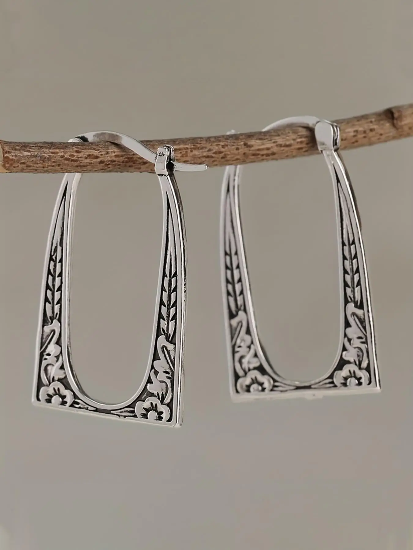 Vintage Texture Metal Design Hoop Earrings, 2024 New Style Boho Style Jewelry for Women Girlfriend Gifts, Classic Fashion Accessories for Daily Wear